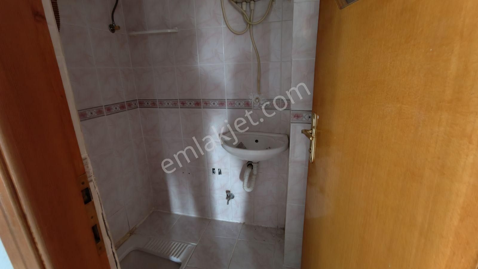 Anadolu Emlaktan Troya Caddesi Uysal Market Yakını Asansörlü - Görsel 14