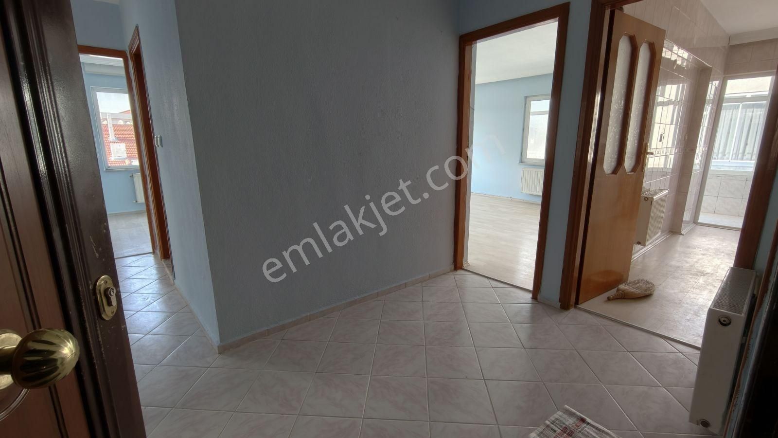 Anadolu Emlaktan Troya Caddesi Uysal Market Yakını Asansörlü - Görsel 10