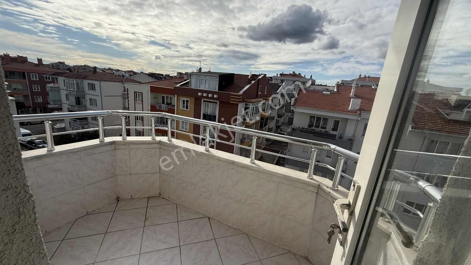 Anadolu Emlaktan Troya Caddesi Uysal Market Yakını Asansörlü - Görsel 18