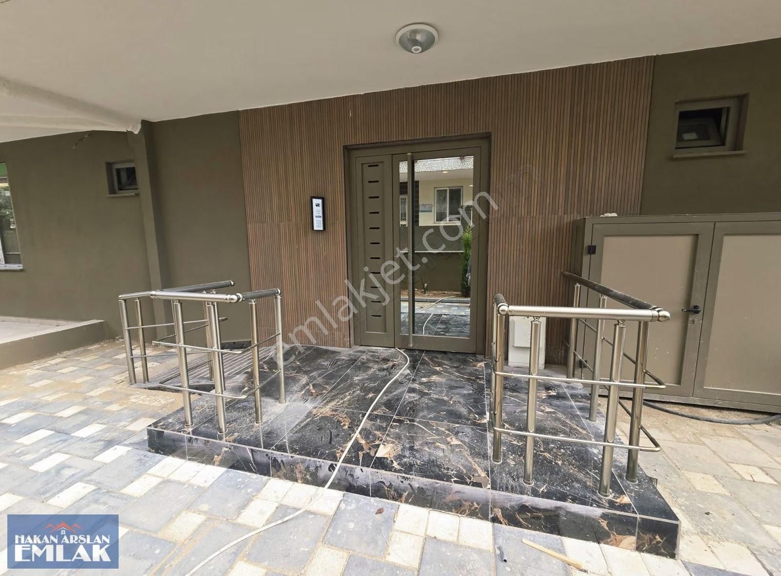 Yeni Emek'de Doğal Gazlı Tapu Masrafsız Modern 2+1 Daire - Görsel 12