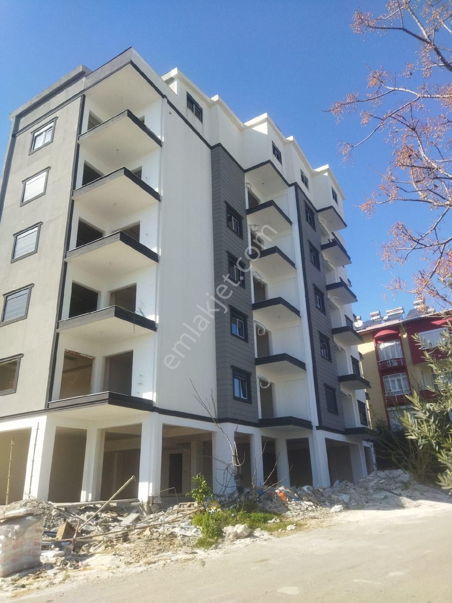 Serik Pazar Pazarı Yanı Uygun Fiyatlı Sıfır 3+1 - Görsel 3