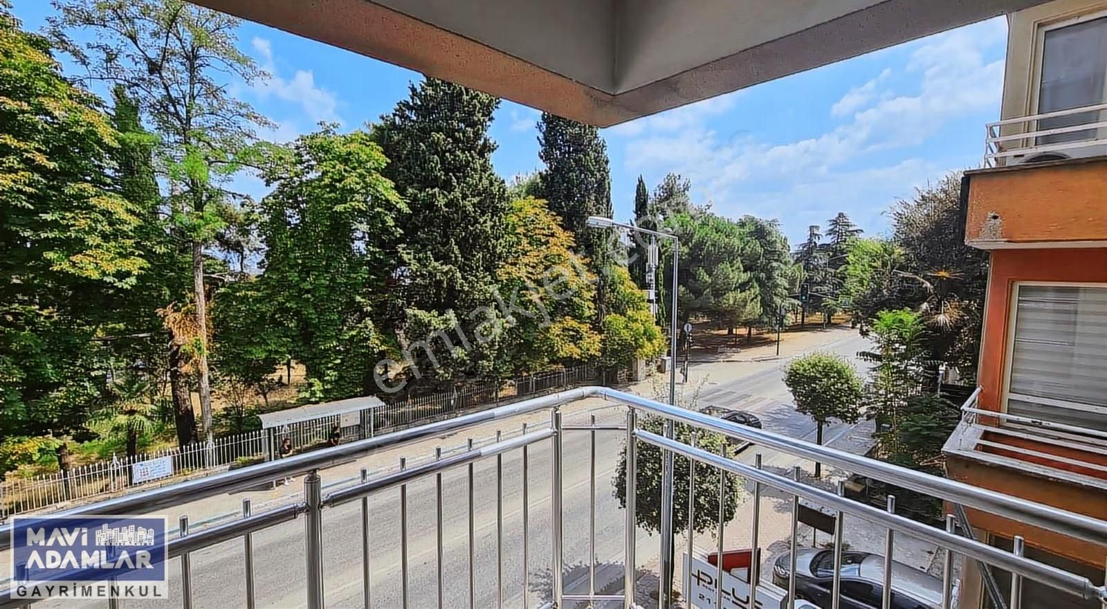 Ayda Celbiş'ten 3+1 Çekirge Cadde Üstü Arakat Kiralık Daire