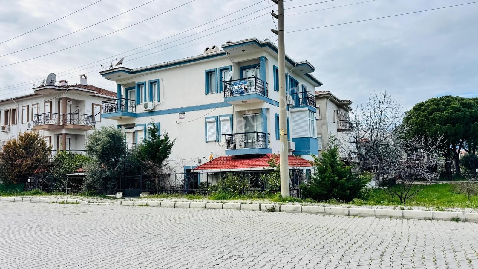 Foça Atatürk Mah. Kiralık 3+1 Daire