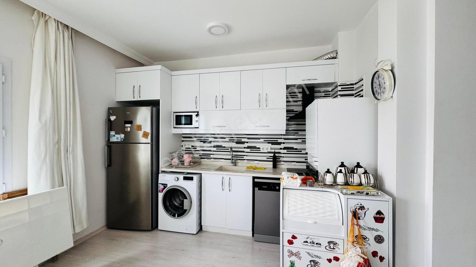 Foça Atatürk Mah. Kiralık 3+1 Daire - Görsel 10