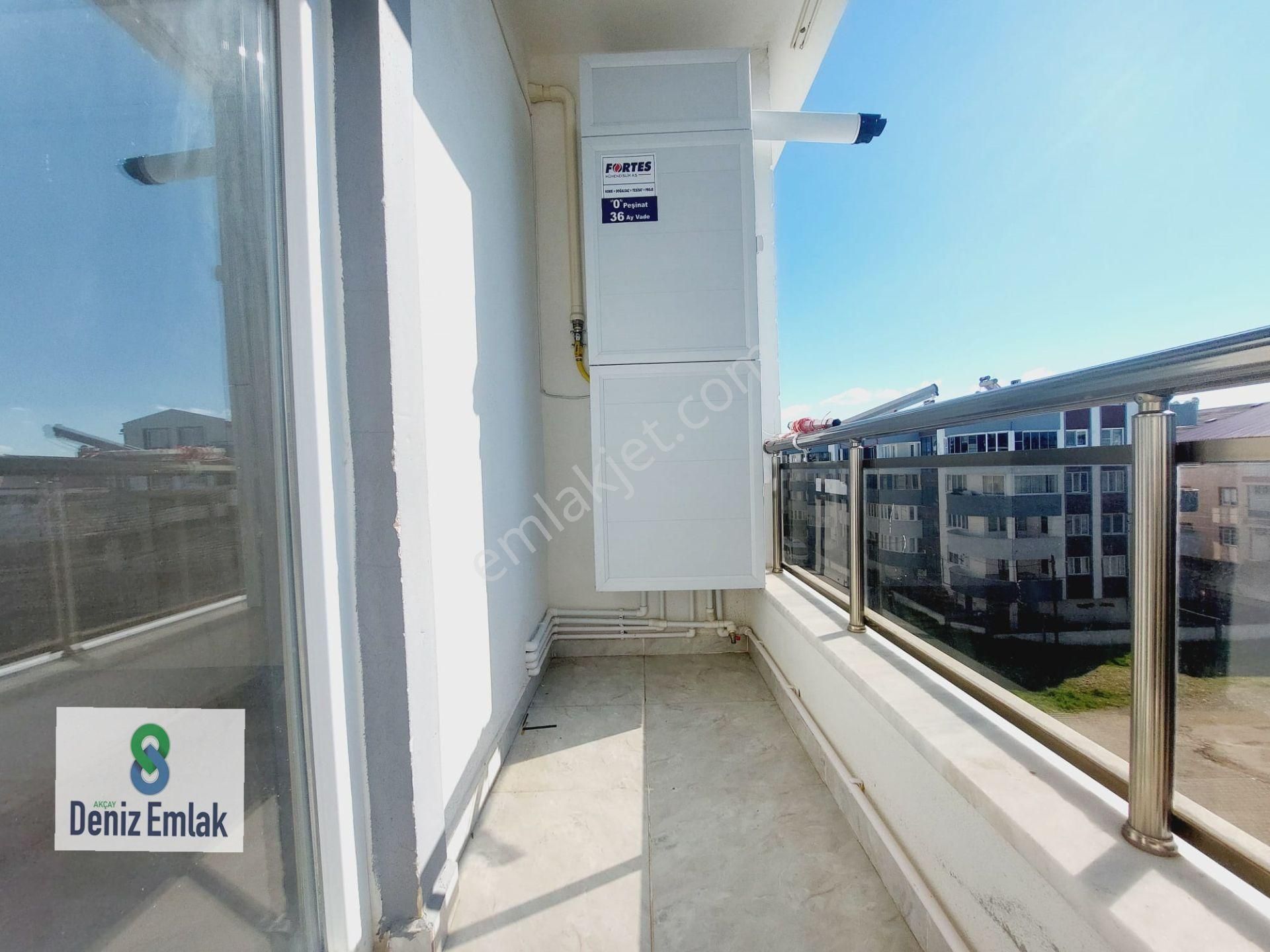 Denizden Akçayda Öncephe Asansörlü Doğalgazlı Satılık 1+1 Daire. - Görsel 11