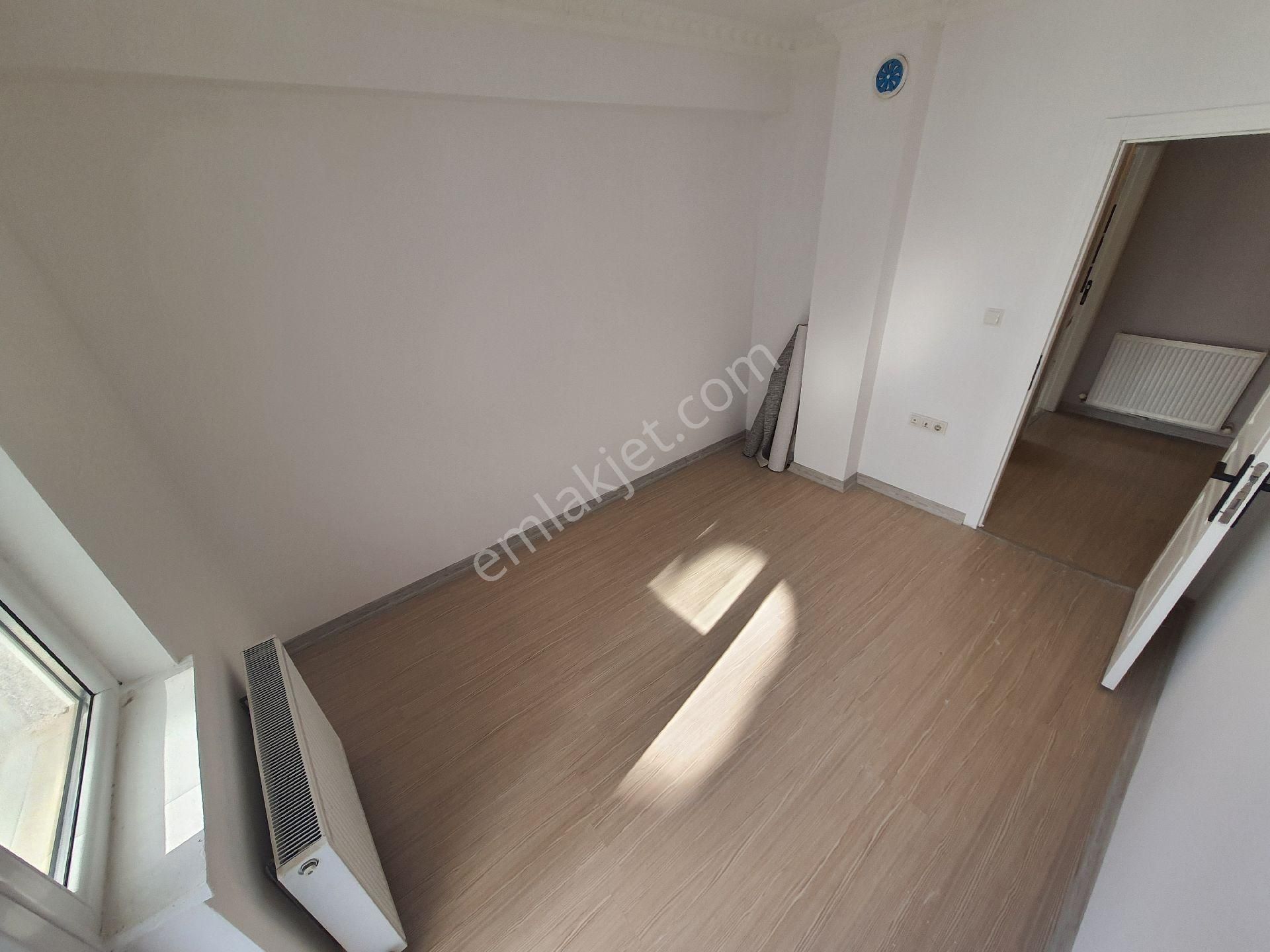 Kent'ten Mutlu Mh. Cadde Üzeri 1.kat Asansörlü Full Yapılı Fiyat Performans Dairesi... - Görsel 9