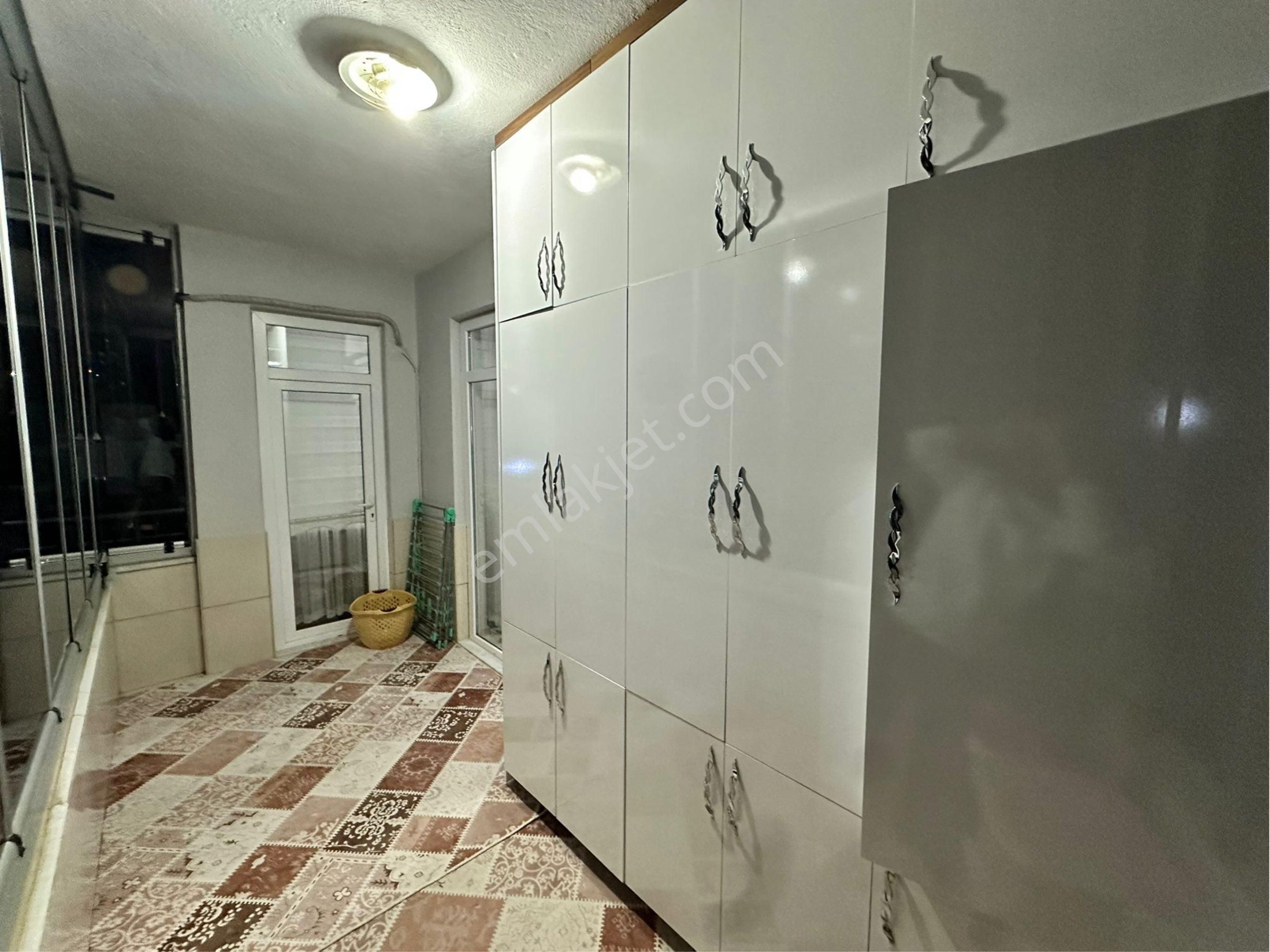 Abdulhamithan Satılık 2+1 Fiyat Düştü Fırsat Daire