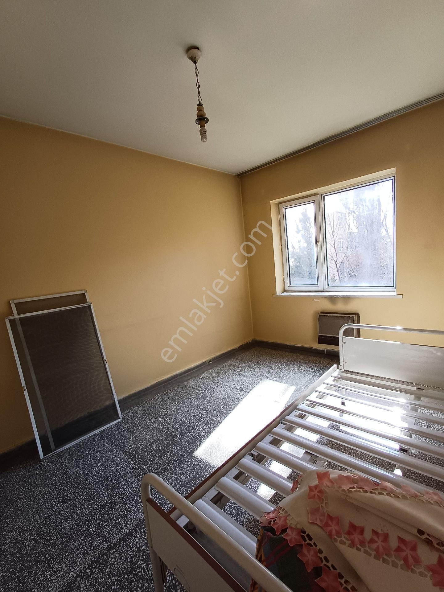 Yeşiloğlu Emlaktan Yenimahalle Merkezde Metro Yanında Gayret Bloklarında Katta 2+1 Daire - Görsel 6