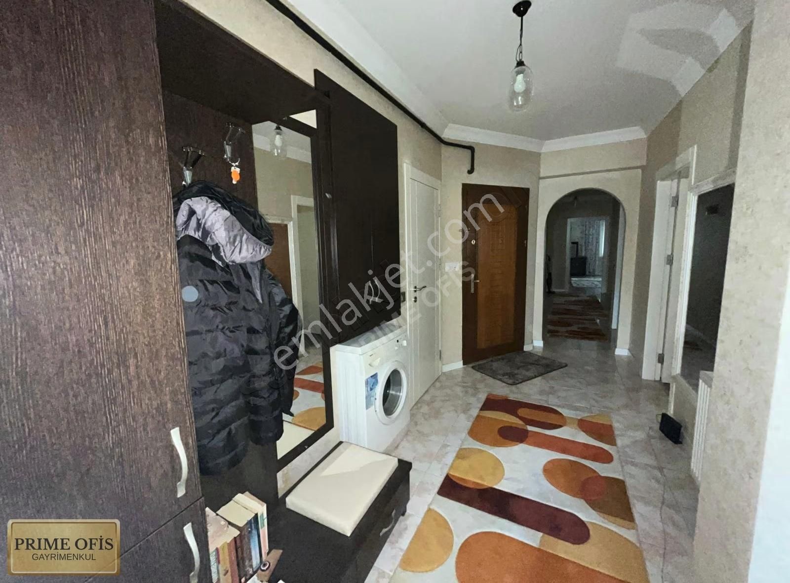 19 Mayıs Mahallesinde Eşyalı Kiralık Geniş Daire - Görsel 13