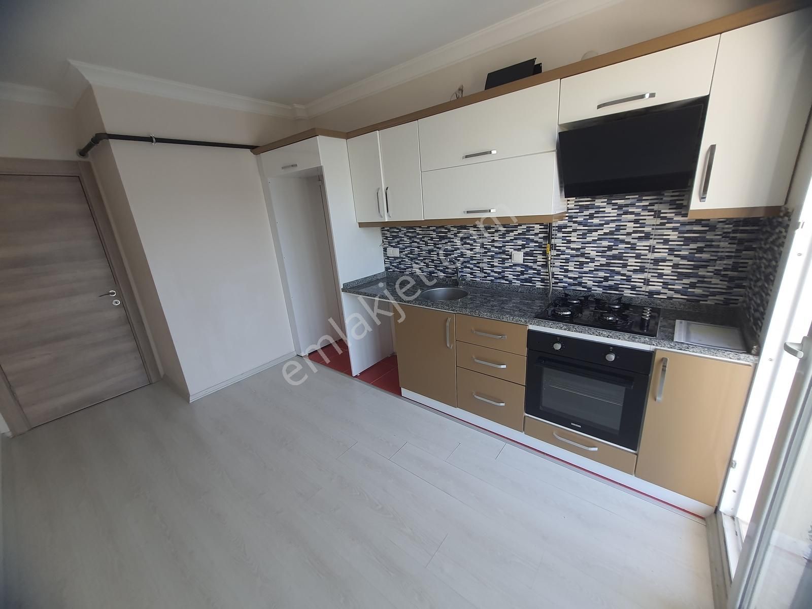 Şirintepe De Oto Parklı Doğalgazlı Ankastreli Kiralık 2+1 Daire - Görsel 5