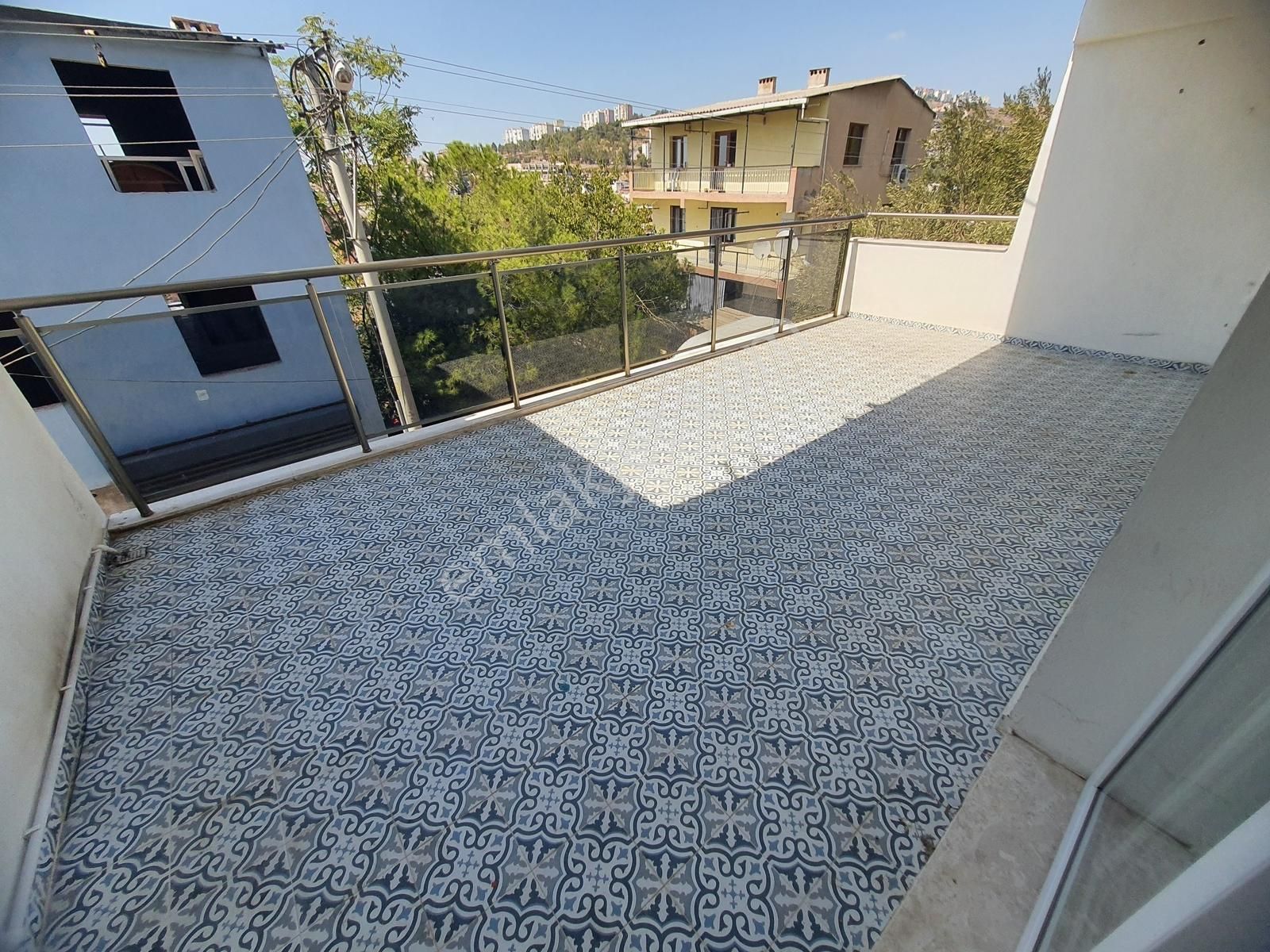 Şirintepe De Oto Parklı Doğalgazlı Ankastreli Kiralık 2+1 Daire - Görsel 13