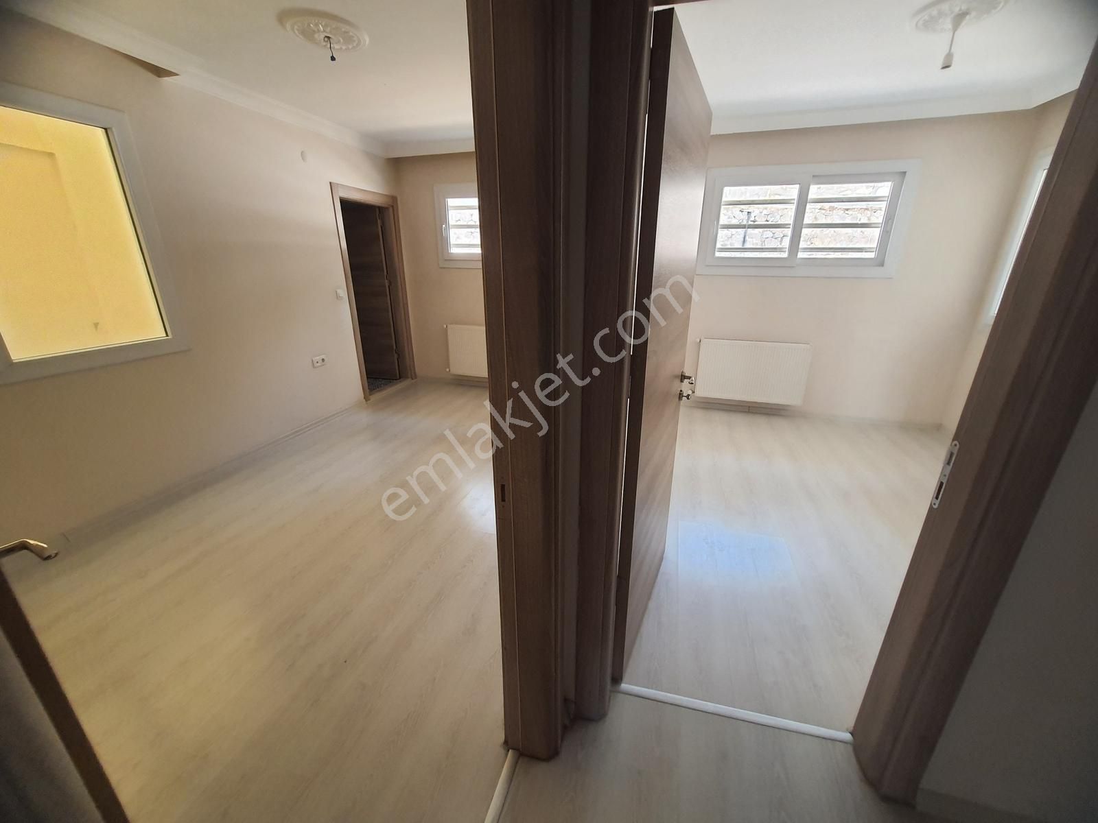 Şirintepe De Oto Parklı Doğalgazlı Ankastreli Kiralık 2+1 Daire - Görsel 19