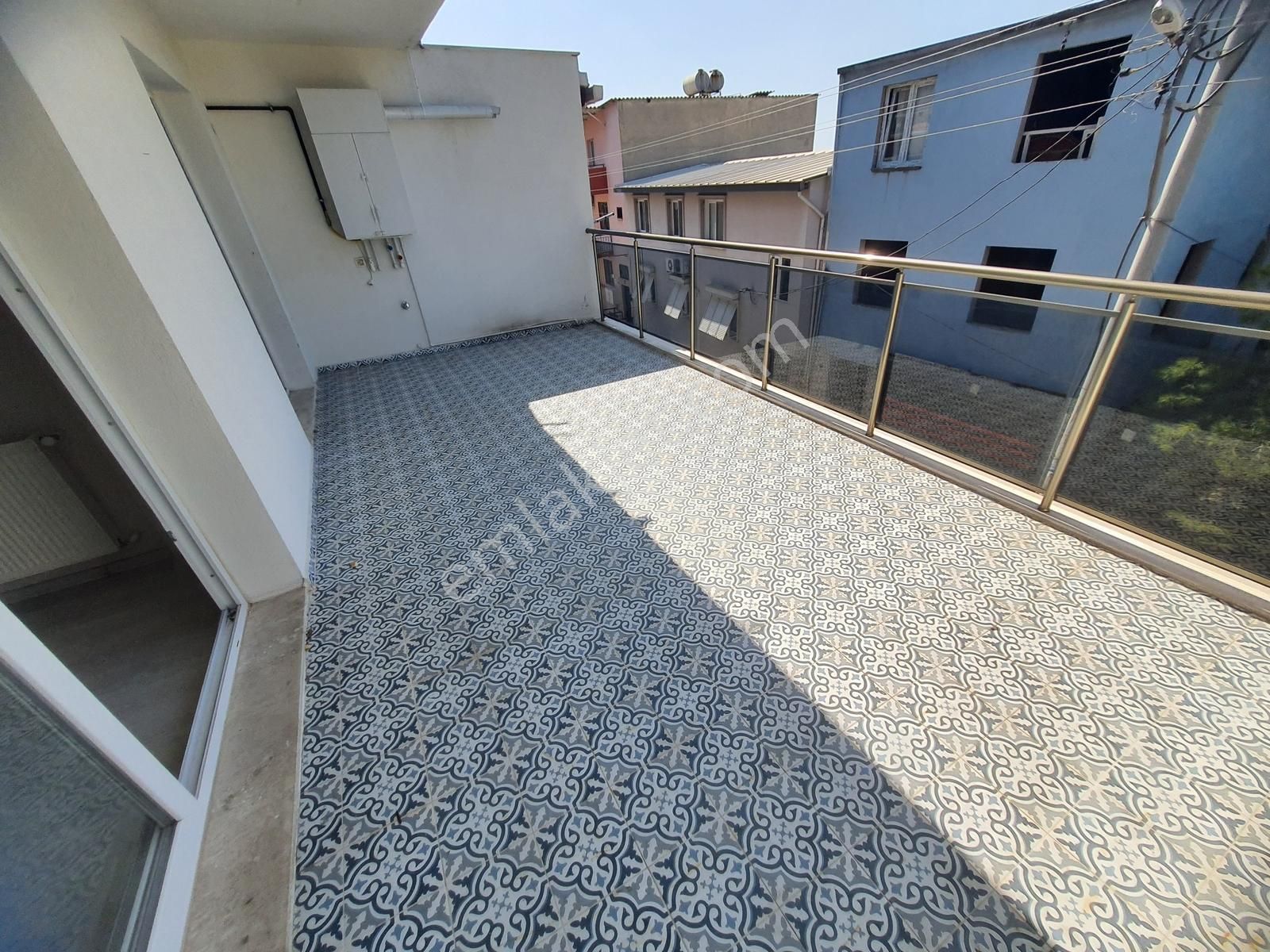 Şirintepe De Oto Parklı Doğalgazlı Ankastreli Kiralık 2+1 Daire - Görsel 31