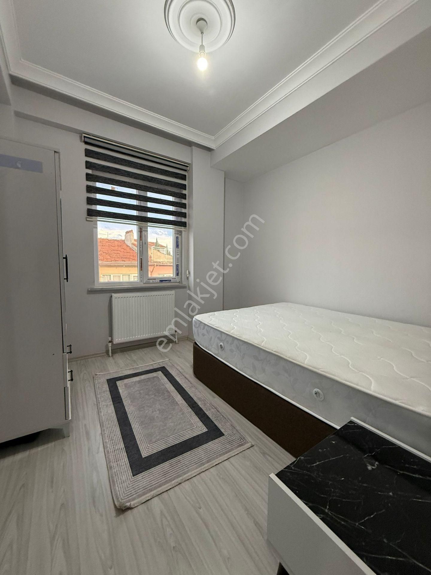 Kiralık 1+1 Full Eşyalı Gümüşçeşme Mah. - Görsel 16