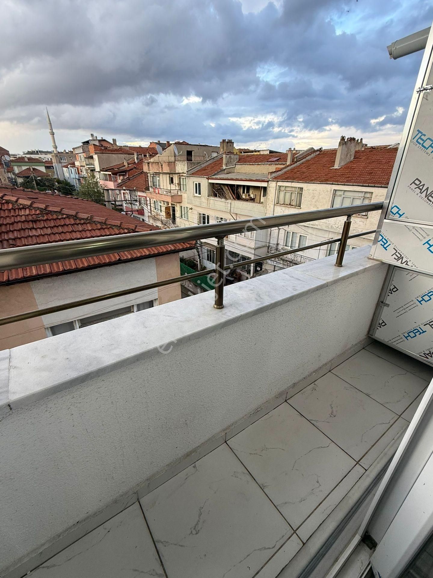 Kiralık 1+1 Full Eşyalı Gümüşçeşme Mah. - Görsel 12