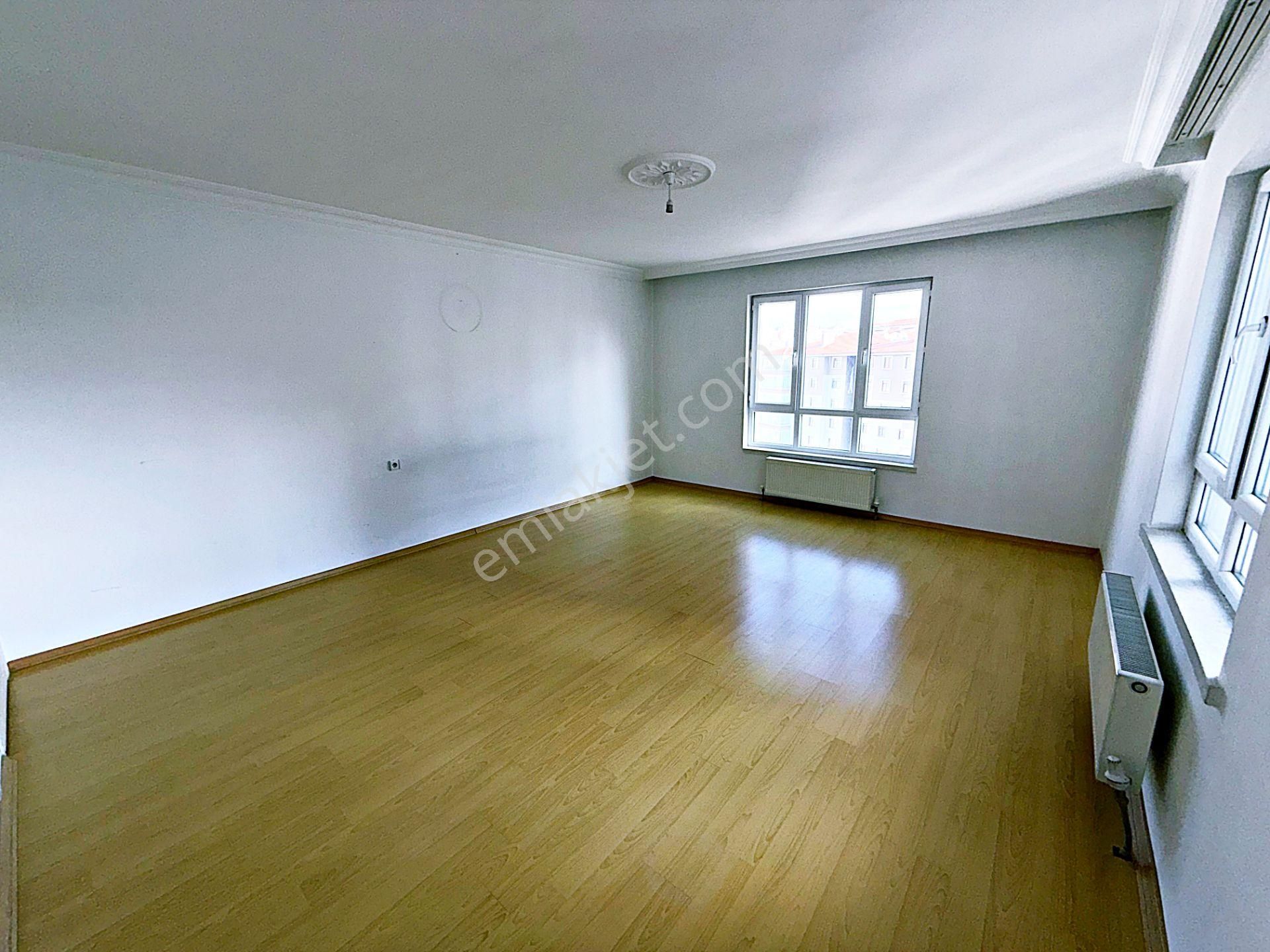 Cihandan Burç Mah Seval, Teleferik Son Durağa Yakın Boş Kiralık 3+1 Daire - Görsel 11