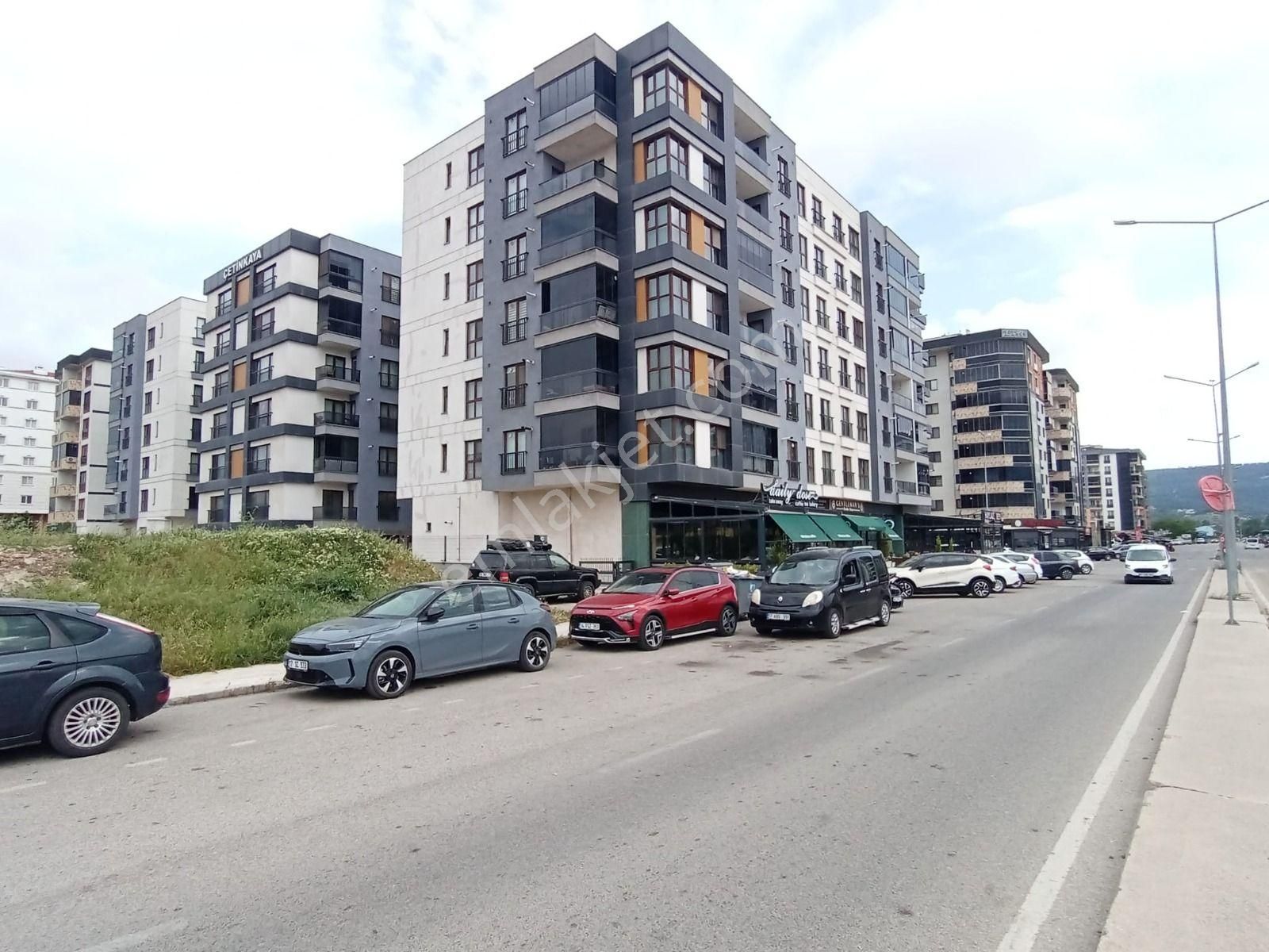 Çanakkale Merkezde 5 Yıllık, Site İçi, Bakımlı, Kiralık 2+1 Daire - Görsel 4