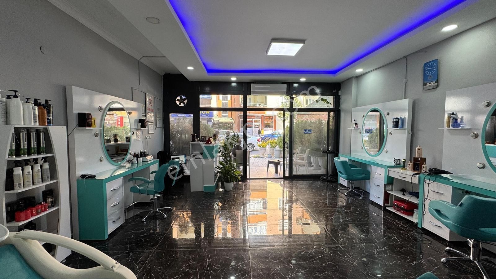 Erdemli Merkezde 60 M² Geniş Ön Kullanımlı Fırsat Dükkan - Görsel 8