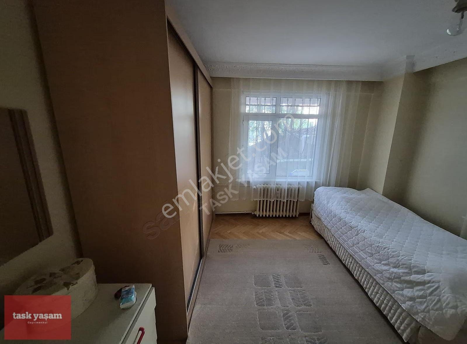 Nişantaşı'nın Sessiz Sakin Bölgesinde 3+1 Ferah Satılık Daire - Görsel 16