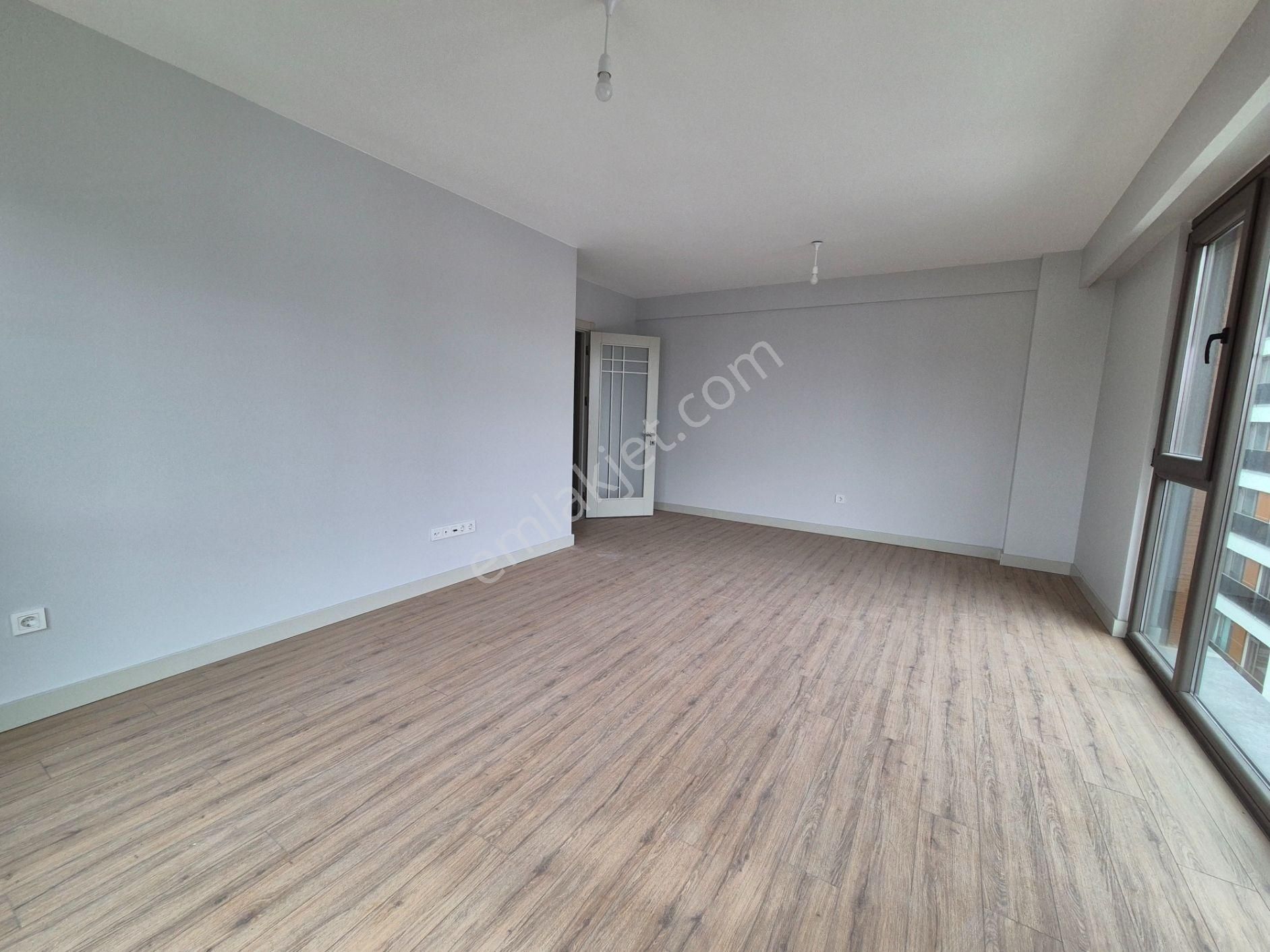 Siltaş Premıum'da Ara Kat Önü Açık Güney Alan 3+1 Kiralık Daire - Görsel 3