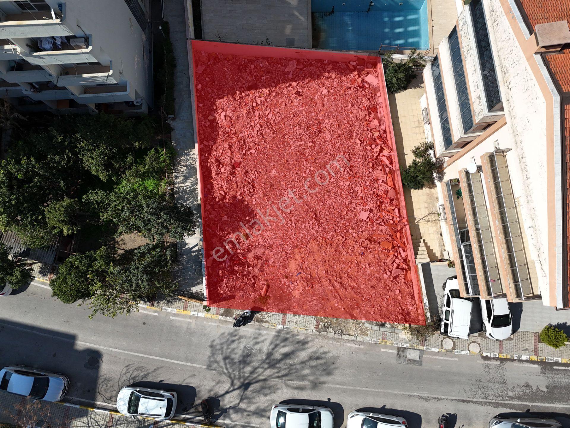 Kuşadası Merkezde 4 Kat İmarlı Arsa - Görsel 5