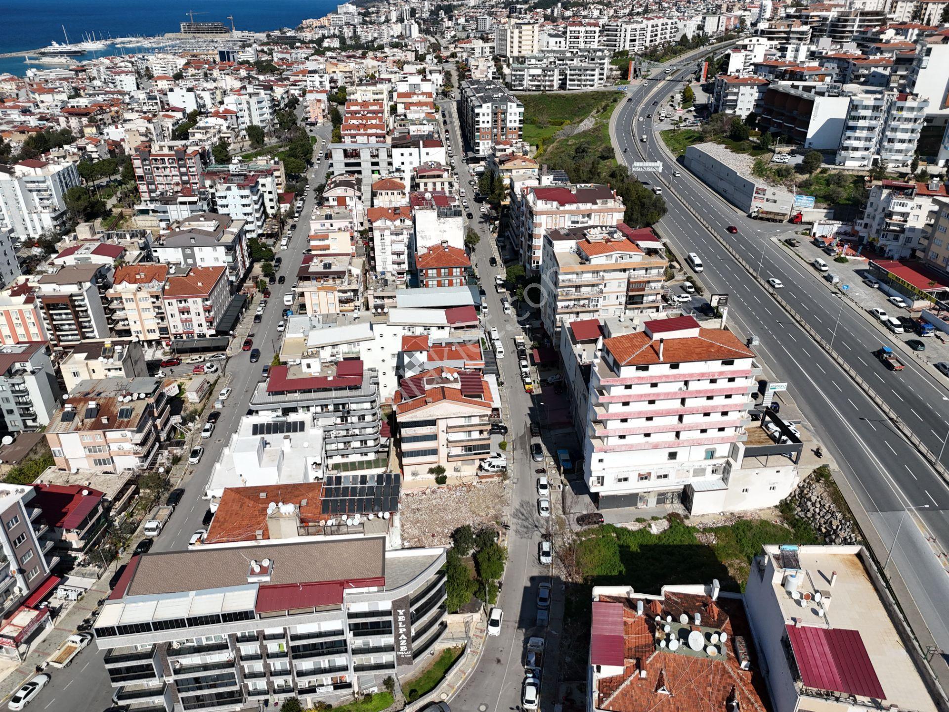 Kuşadası Merkezde 4 Kat İmarlı Arsa - Görsel 10