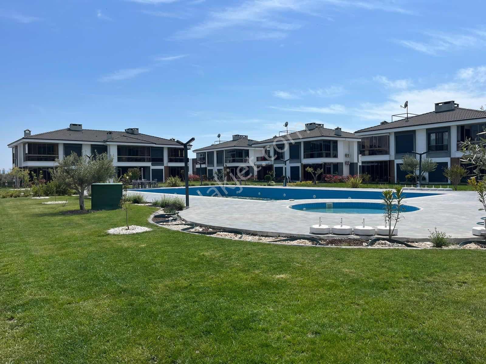 Güre Altınoluk Arası Denize 600 Mt 2+1 Lüx Sitede - Görsel 22