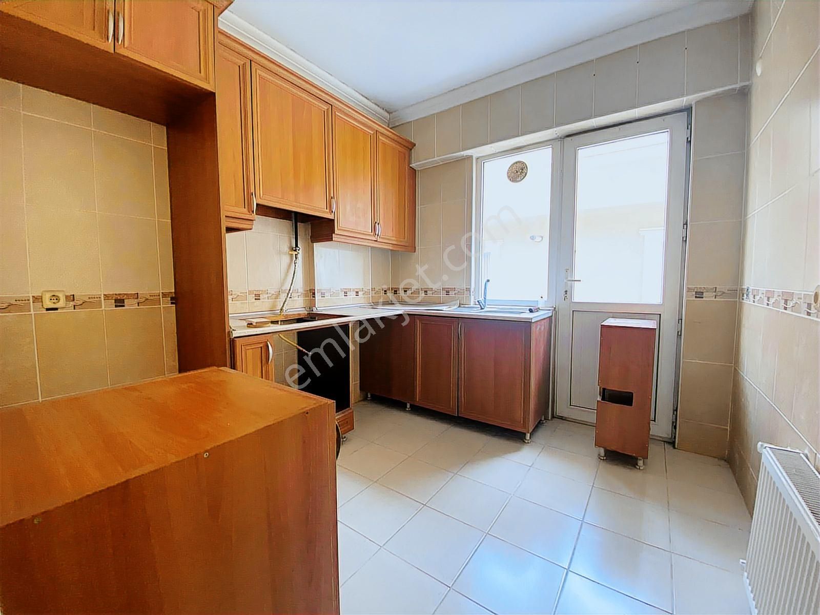 Mevlana Mah Veyselkarani Cd Üzeri Kiralık Arakat - Görsel 19