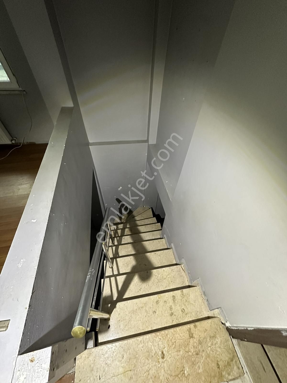 Şeref Emlak Kiralık Ters Dubleks Daire 25.000 Tl - Görsel 6