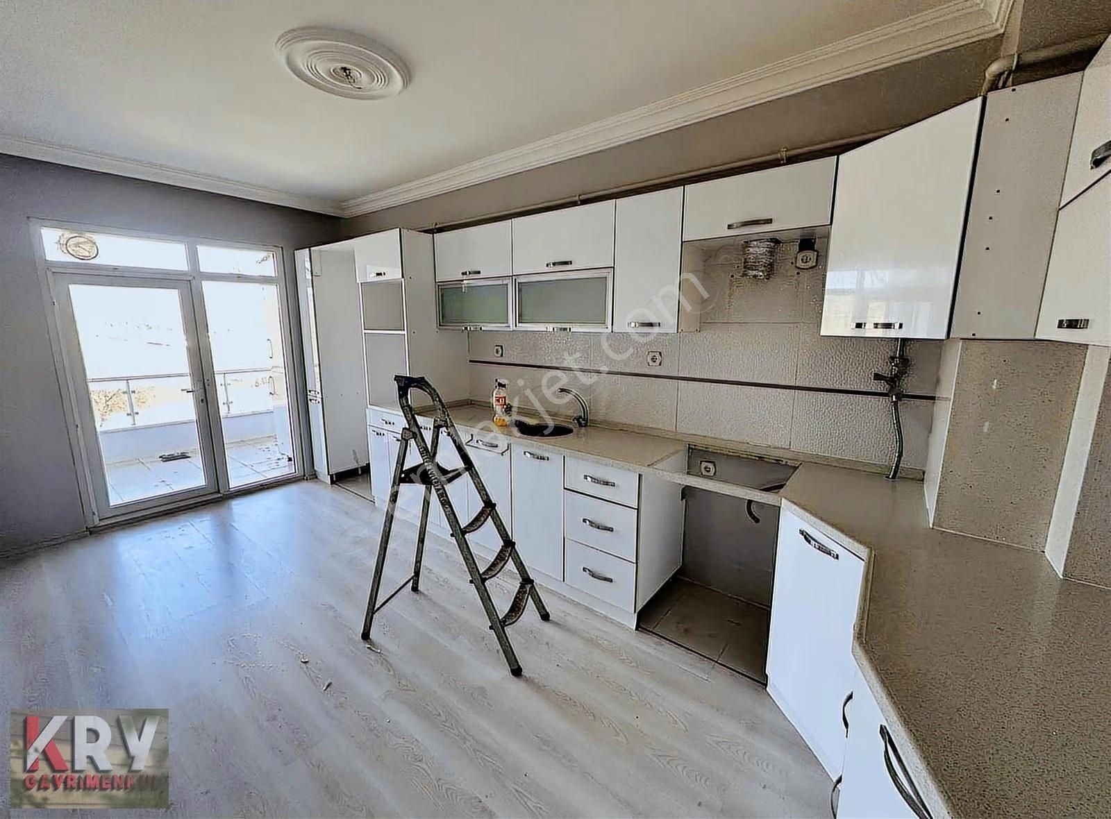 Yenigün Mahallesinde Bakımlı 3+1 - Görsel 26