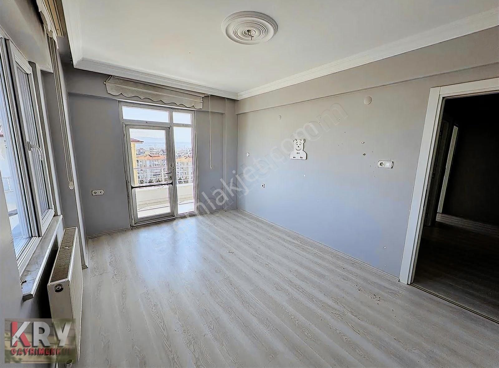 Yenigün Mahallesinde Bakımlı 3+1 - Görsel 14