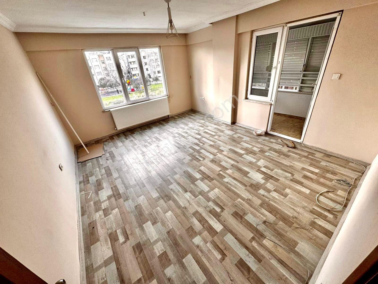 ▓karabuluttan▓merkezi Konumlu 2+1 Ön Cephe Doğalgazlı Kiralık Daire - Görsel 11