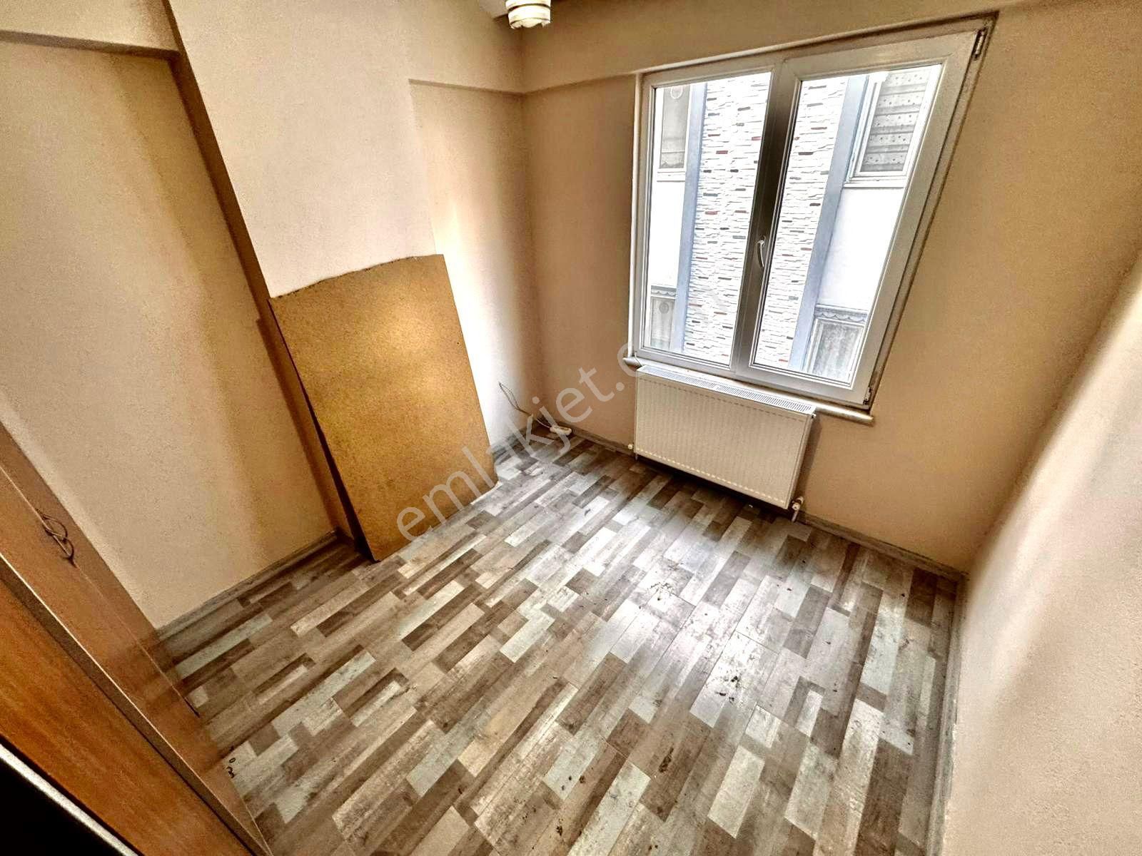 ▓karabuluttan▓merkezi Konumlu 2+1 Ön Cephe Doğalgazlı Kiralık Daire - Görsel 15