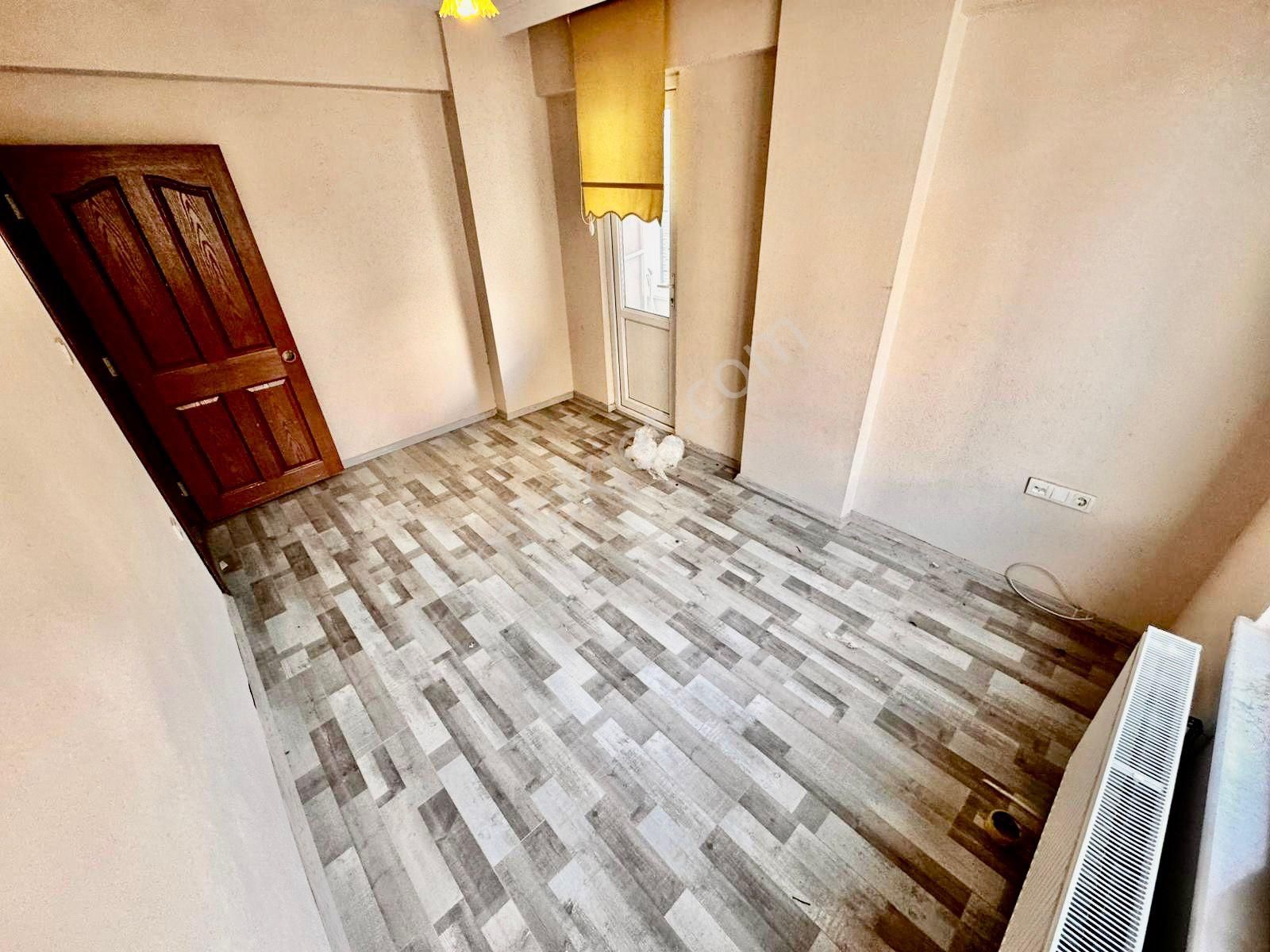 ▓karabuluttan▓merkezi Konumlu 2+1 Ön Cephe Doğalgazlı Kiralık Daire - Görsel 17