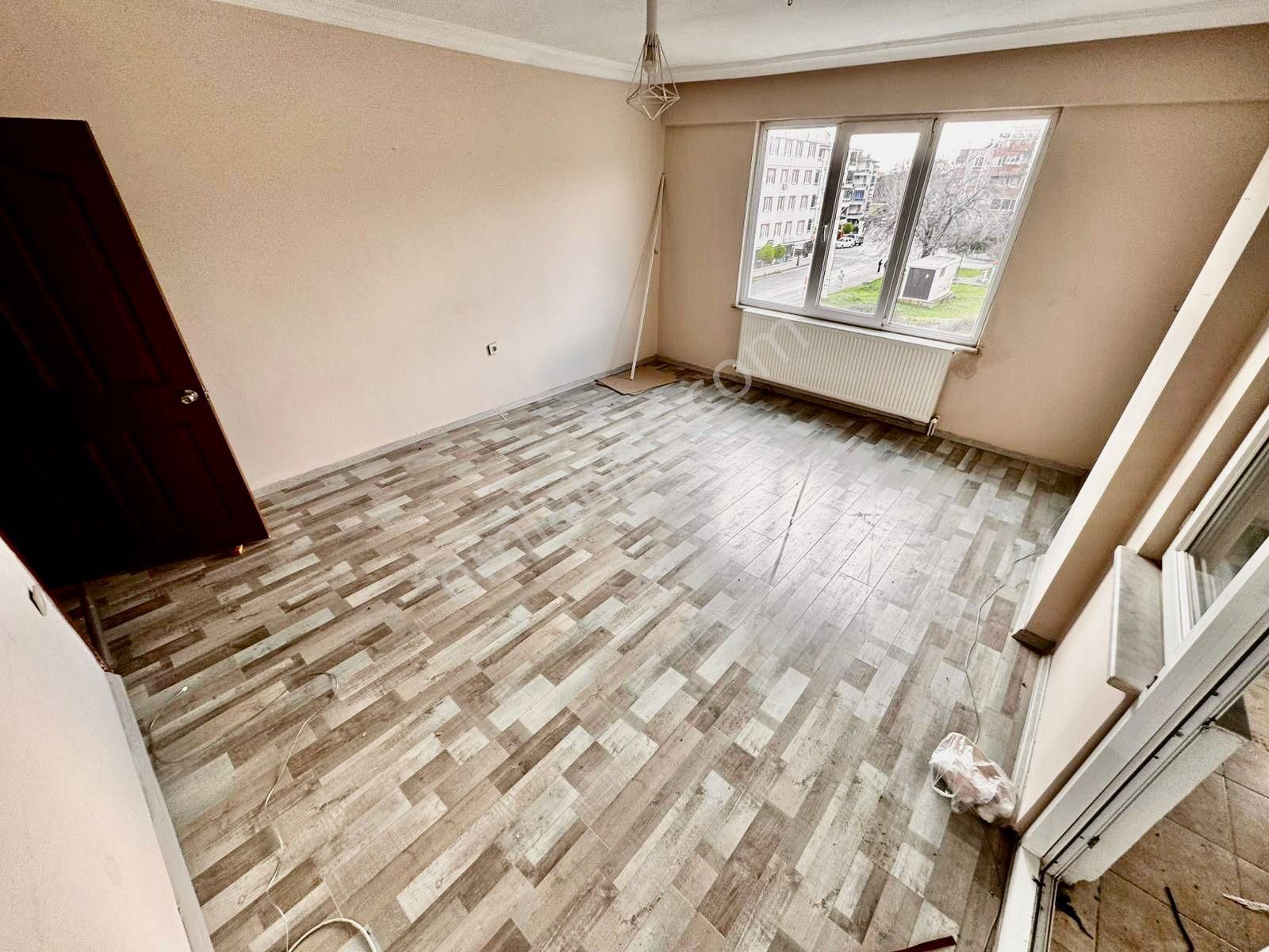 ▓karabuluttan▓merkezi Konumlu 2+1 Ön Cephe Doğalgazlı Kiralık Daire - Görsel 4