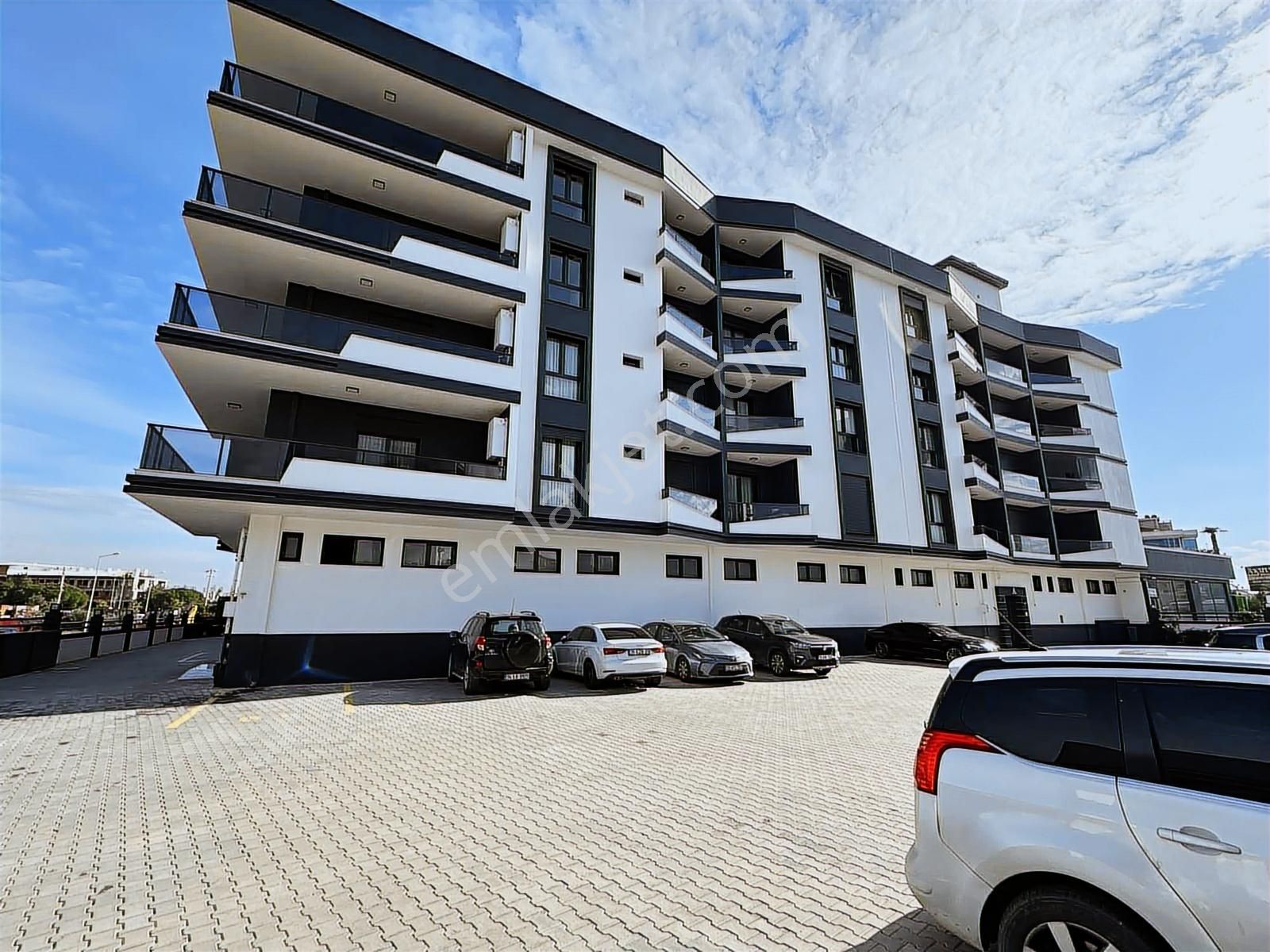 Q'zen Den Havuz Cepheli Site İçnde 4+1 Kat Dubleks Teraslı Daire - Görsel 8