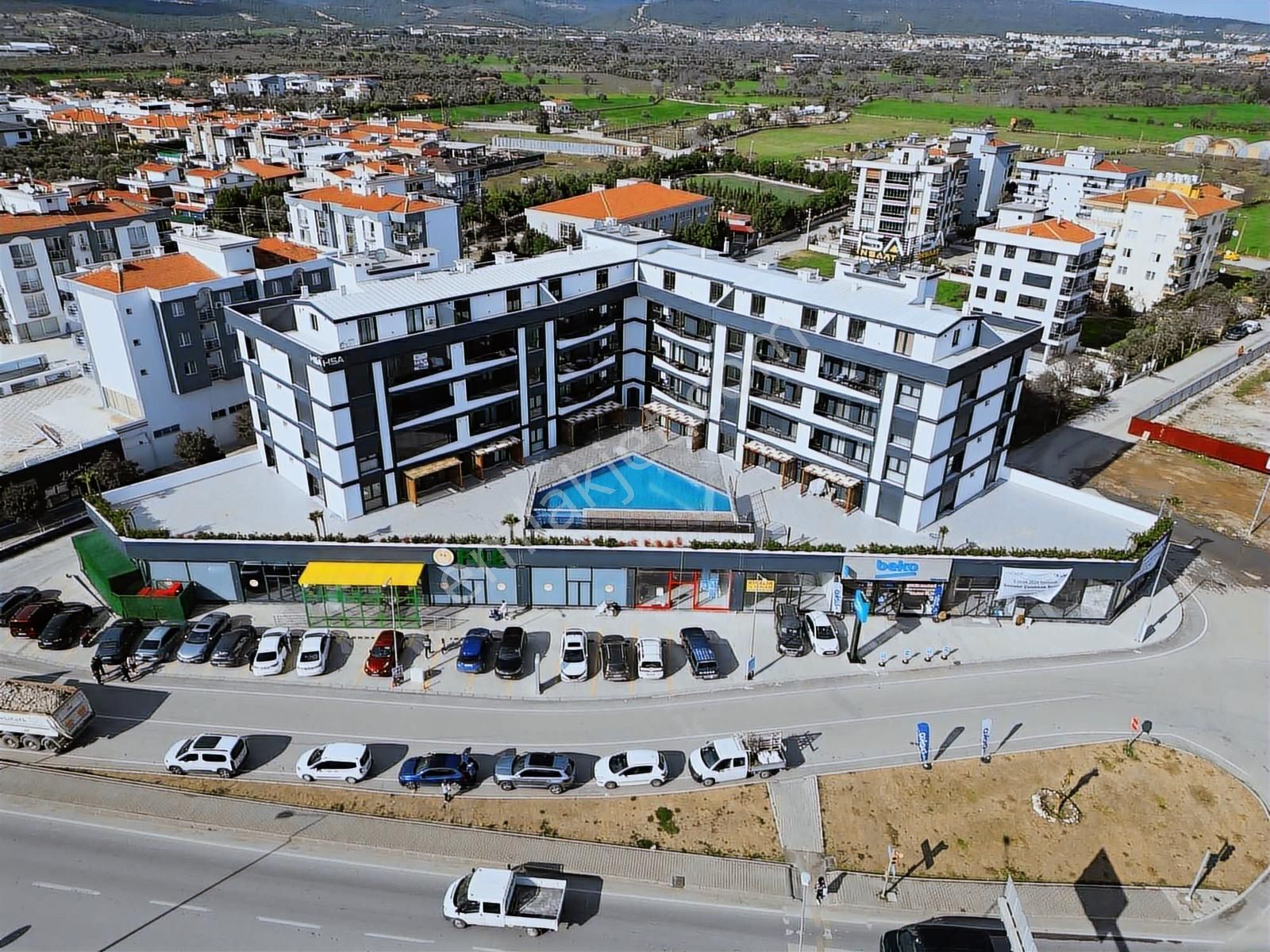 Q'zen Den Havuz Cepheli Site İçnde 4+1 Kat Dubleks Teraslı Daire