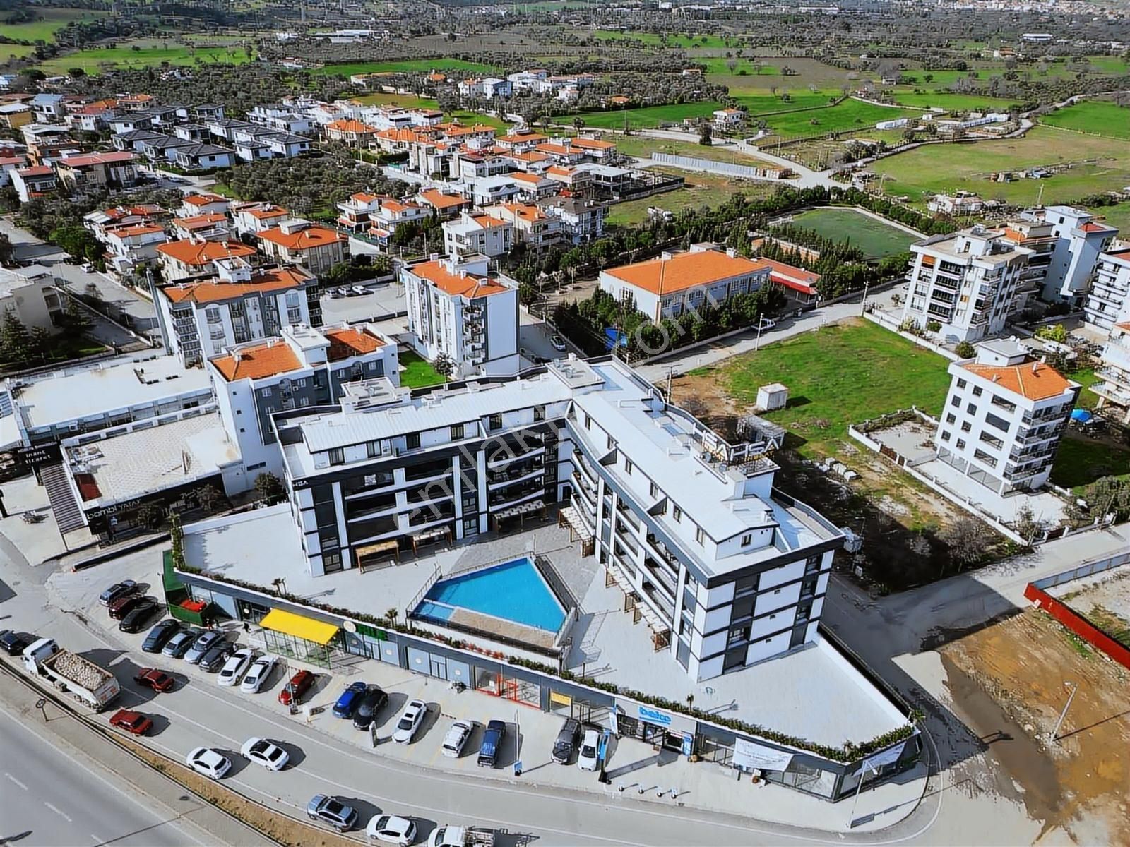 Q'zen Den Havuz Cepheli Site İçnde 4+1 Kat Dubleks Teraslı Daire - Görsel 3