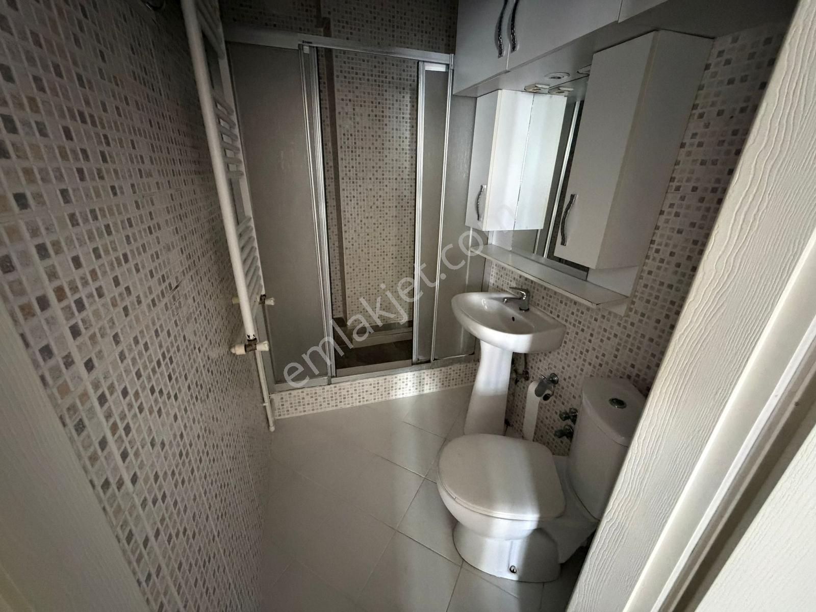 Güngören Haznedar Mah 2+1 90m2 5.son Kat Kiralık Daire - Görsel 3