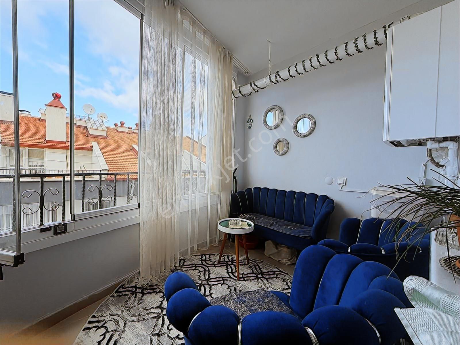 Emaks'tan/gökkuşağı Mahallesinde/merkezde/bakımlı/temiz//3+1 - Görsel 24