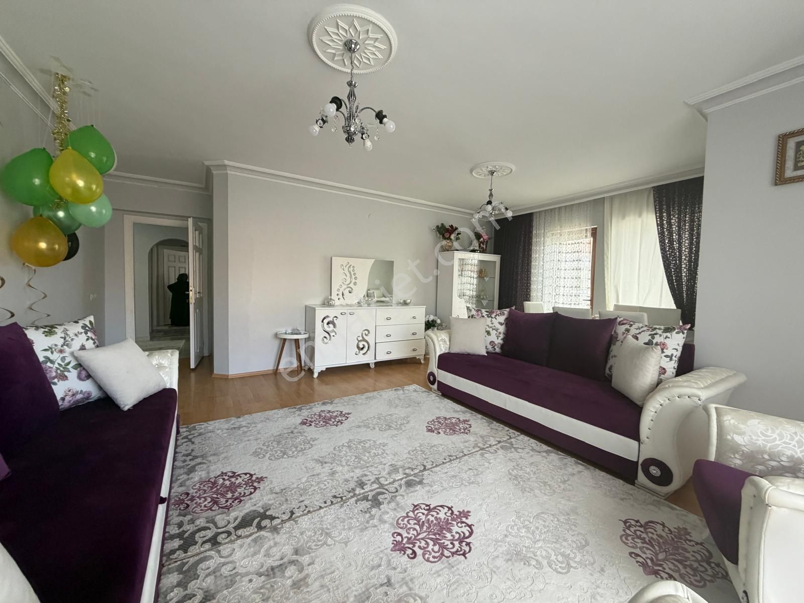 Emaks'tan/gökkuşağı Mahallesinde/merkezde/bakımlı/temiz//3+1 - Görsel 13