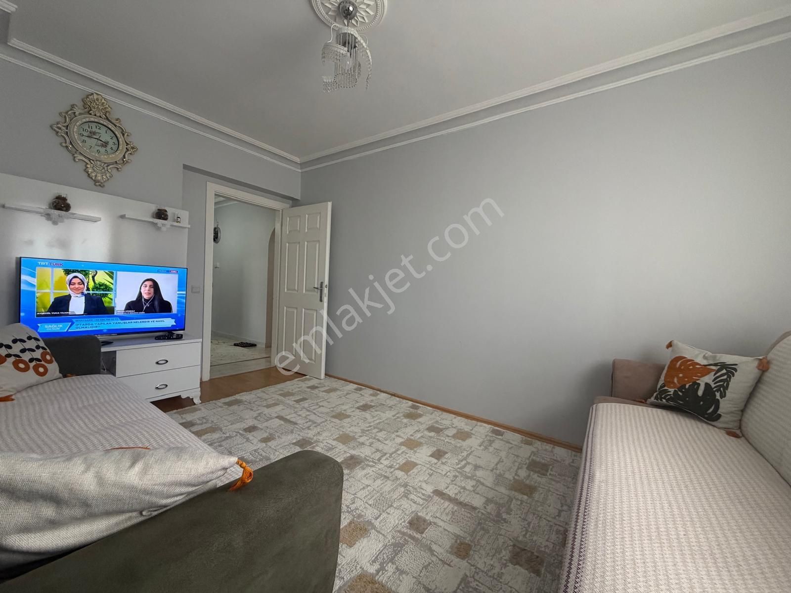 Emaks'tan/gökkuşağı Mahallesinde/merkezde/bakımlı/temiz//3+1 - Görsel 5