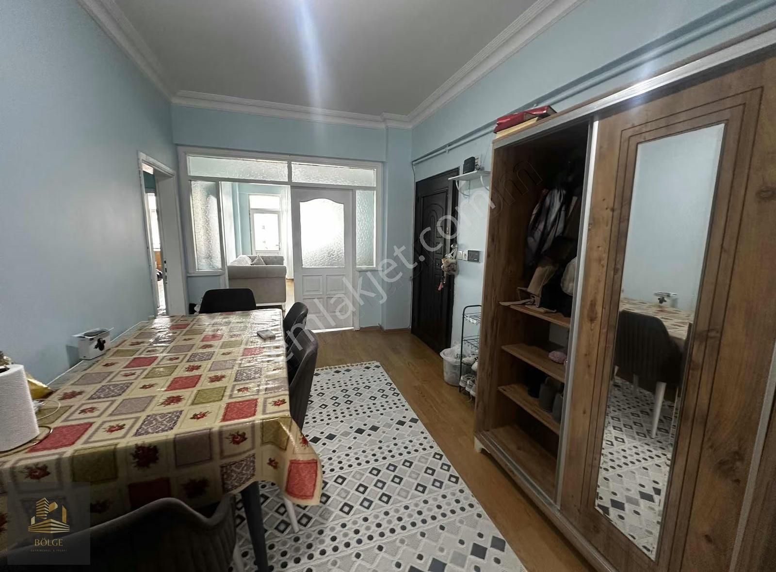 Bölge'den Kemalpaşa Caddesi Üzerinde Ara Kat Temiz 130 M2 3+1 - Görsel 16