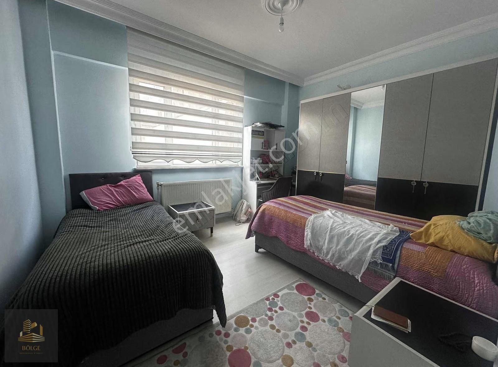 Bölge'den Kemalpaşa Caddesi Üzerinde Ara Kat Temiz 130 M2 3+1 - Görsel 7