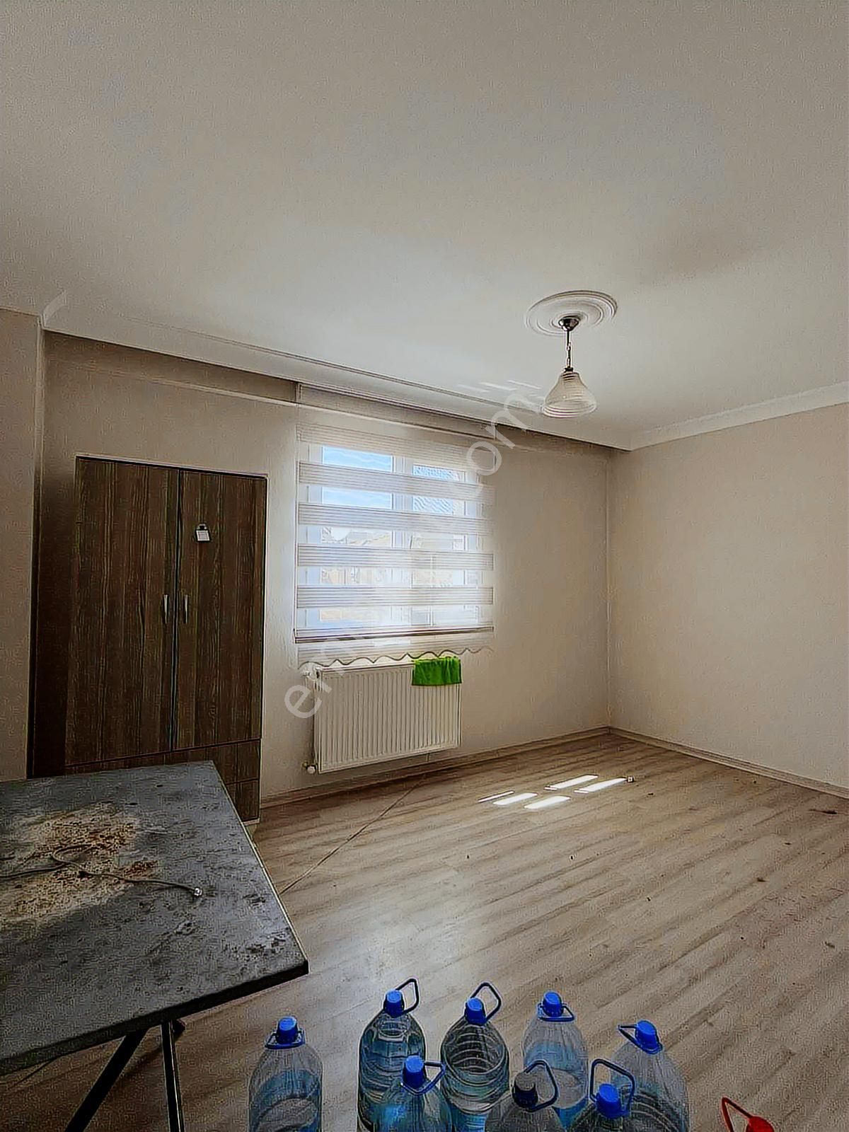 İstiklal Mahallesinde 3+1 140 M2 Köşe Konumda Satılık Daire - Görsel 12