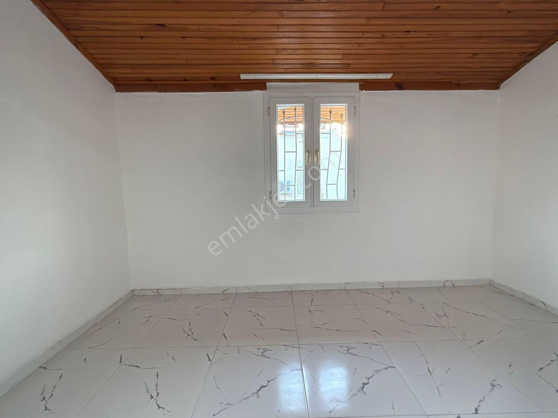 Alanya'da Denize 350 Mt. Mesafede 2+1 Bahçeli Satılık Villa - Görsel 14