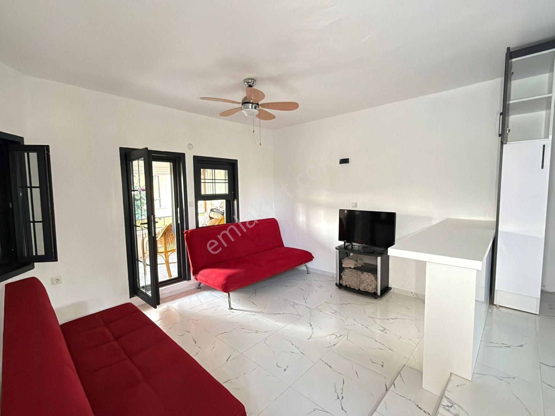 Alanya'da Denize 350 Mt. Mesafede 2+1 Bahçeli Satılık Villa - Görsel 6