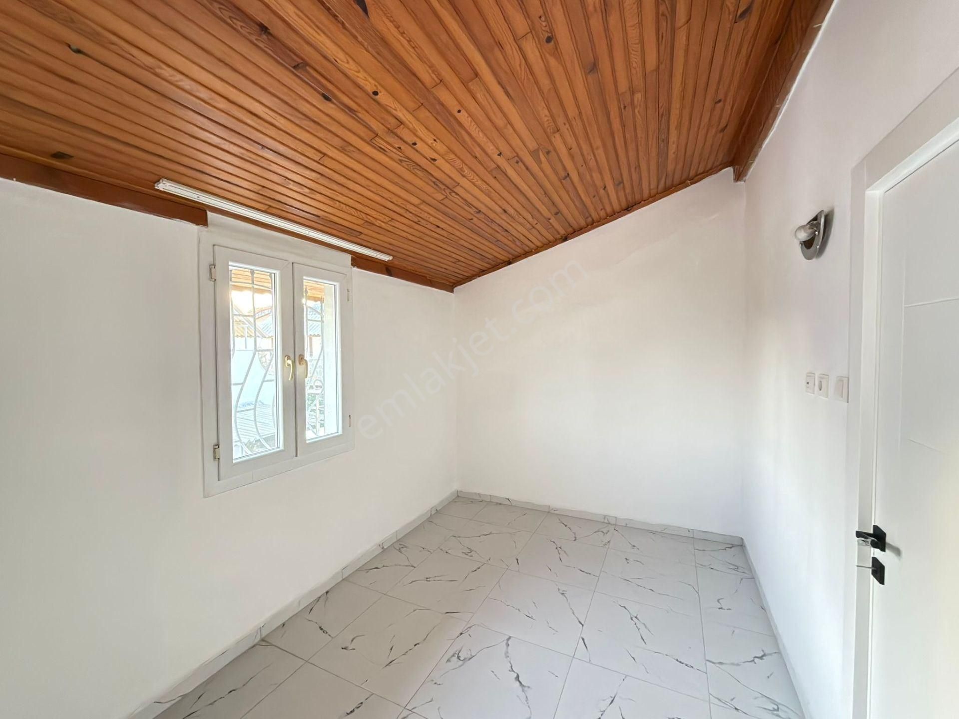 Alanya'da Denize 350 Mt. Mesafede 2+1 Bahçeli Satılık Villa - Görsel 13