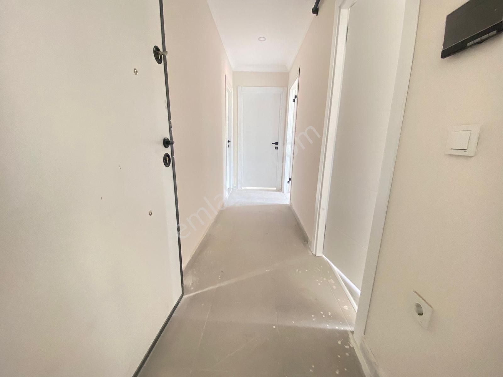 Yunusemre Mah. Veyselkarani Cd Üzeri 2+1 Arakat - Görsel 12