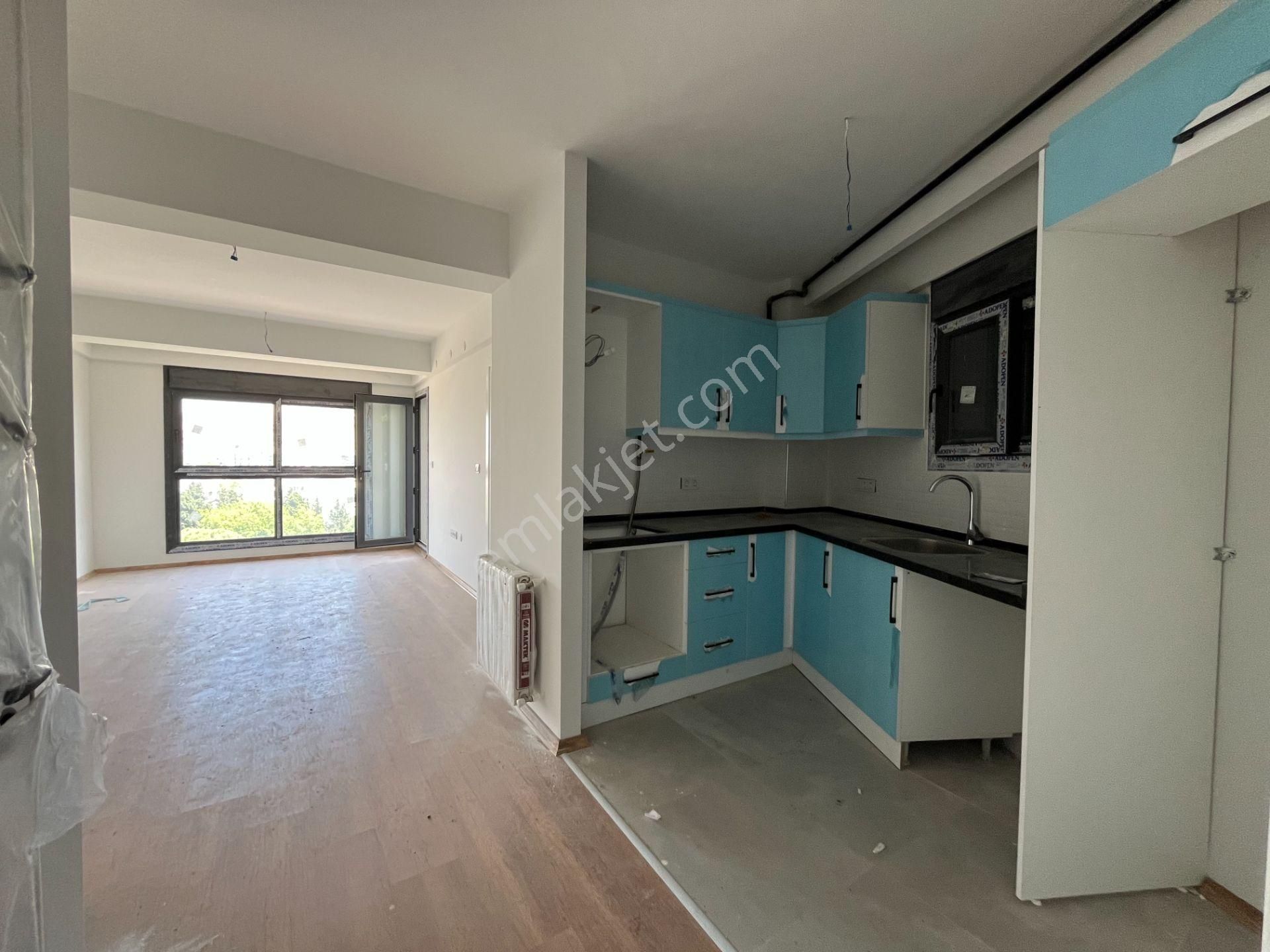 Çiğli Katip Çelebi Üniversitesi Yakını Sıfır 1+1 Satılık Daire - Görsel 8